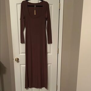 SKIMS NWT Chocolate Long Sleeve Dress size XL
